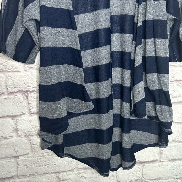 Lularoe Striped Open Front Kimono - Picture 5 of 9